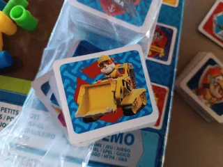 Parchís de Paw Patrol y cartas memo.
