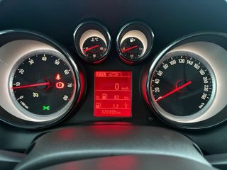 Opel Astra berline 2015