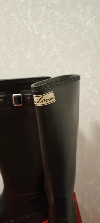 Stivali alti impermeabili