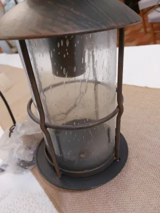 Farol de terraza metálico y cristal