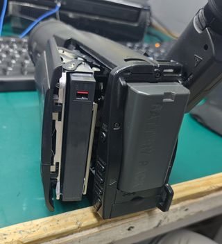 Videocámara Hitachi VM-E340E 8mm