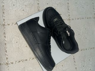Nike Air Force 1 Negras
