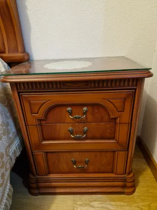 Dormitorio de madera completo