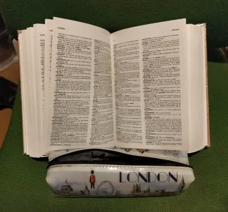 Diccionario de la Lengua Española (Tomo I) (A a G)