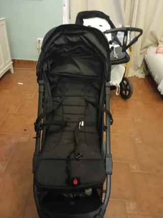 Carro de paseo negro