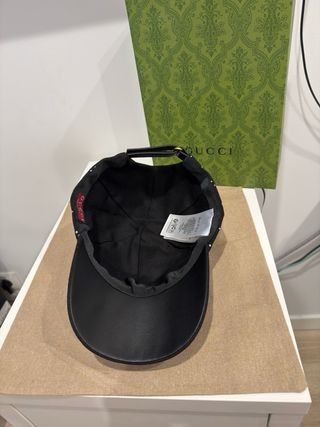 Gorra Gg Negra Swarovski