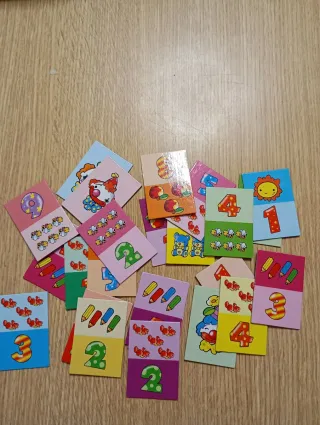 Libro con números y fichas