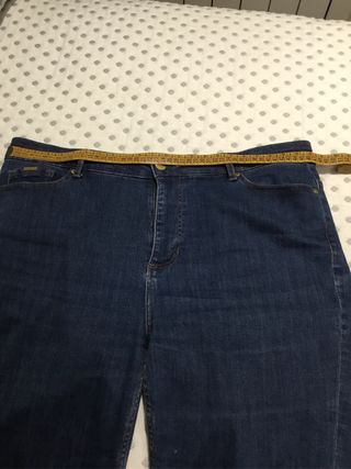 Pantalón vaquero azul de señora