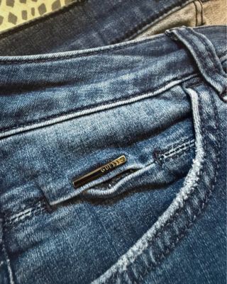 Pantalones Guess originales y nuevos!