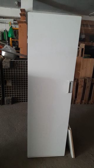 Mueble blanco de madera.Pequeño 20€