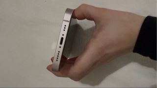 iPhone 13 Rosa prácticamente nuevo sin apenas uso