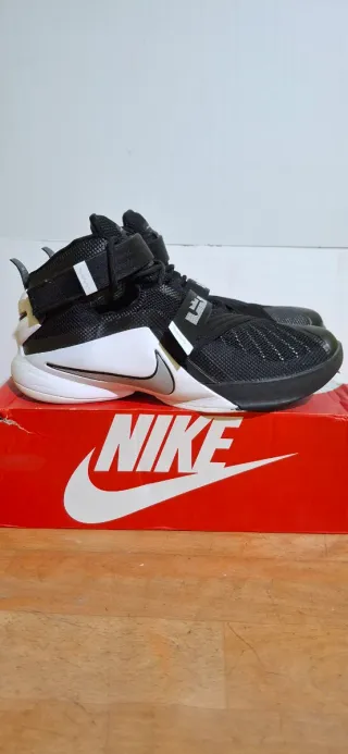 Nike Lebron Soldier 9
