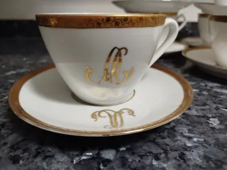 6 Tazas Consomé Borde Dorado Letras AL entrelazada