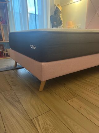 Estructura Cama Chenilla Rosa 105 y colchón