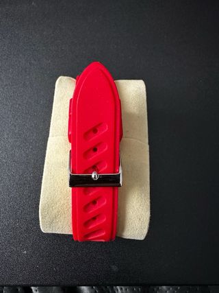 Reloj Guess Blanco y Rojo