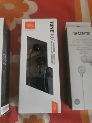 Varios modelos. Sin estrenar JBL de cable