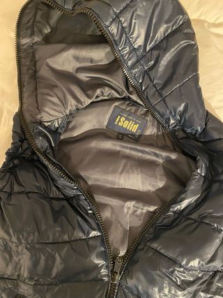 Chaleco acolchado hombre azul con capucha