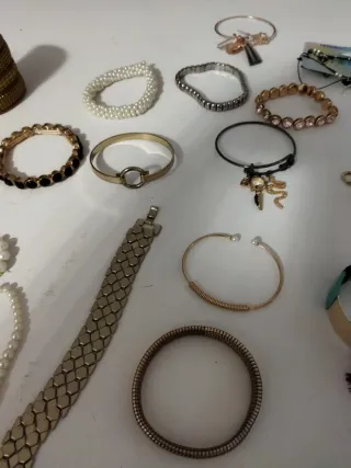 Pulseras variadas