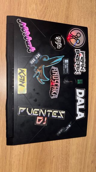 Portátil MSI Bravo 15 da riparare