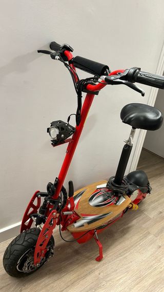 Patinete Eléctrico Scooter 1000W Rojo, poco uso