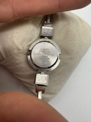 Reloj Citizen 3418-20U Negro y Plateado