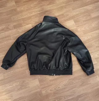 Chaqueta Bershka Negra