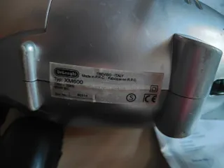 Mini aspirapolvere DeLonghi PIUMA