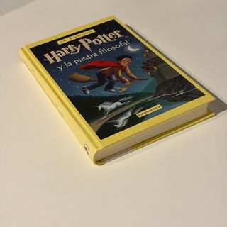 Harry Potter Y La Piedra Filosofal - J.K. Rowling