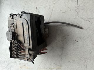 Caja Batería y Tapa Fusibles Ibiza 6L