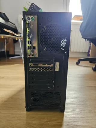 PC Gaming con Monitor AOC