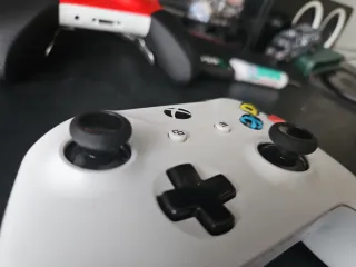 Mando Xbox One Blanco