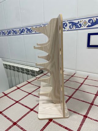 Espositore per occhiali in legno