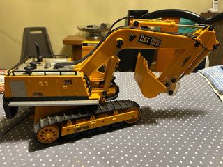 Excavadora Caterpillar 225