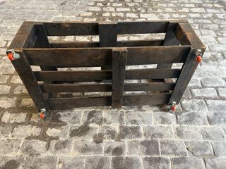 Conjunto Sofá, Mesa y Estantería Madera