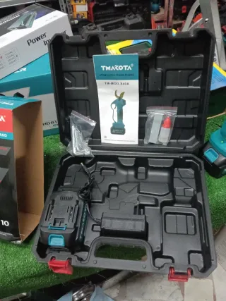 Forbici potatura elettriche 68V con doppia batteri