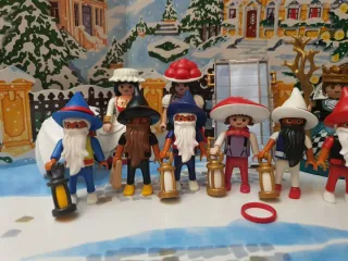 Playmobil ref. 7849 y figuras extras