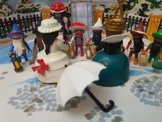 Playmobil ref. 7849 y figuras extras