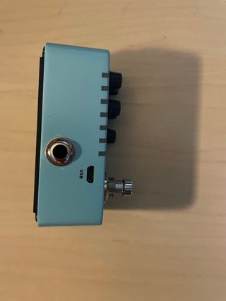 Mooer E7 Synth Pedal