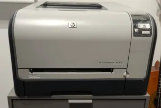 HP Color LaserJet CP1515n Impresora