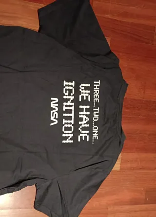 Camiseta Pull&Bear NASA Talla XL azul oscuro