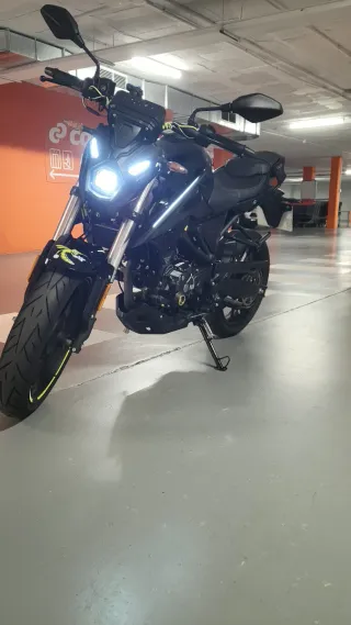 Voge 125r Negra