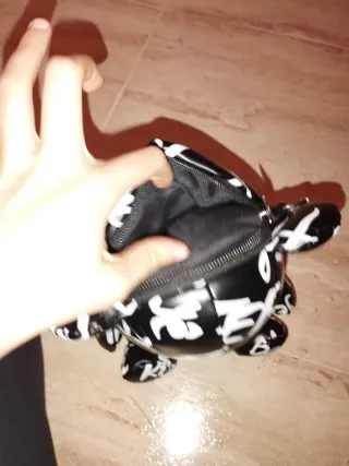 Bolso Oso Peluche Negro Blanco