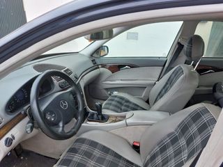 Mercedes-Benz Clase E 2005