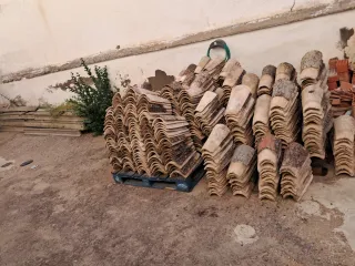 Tejas árabes de barro