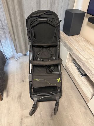 Carro de bebé Asalvo negro plegable