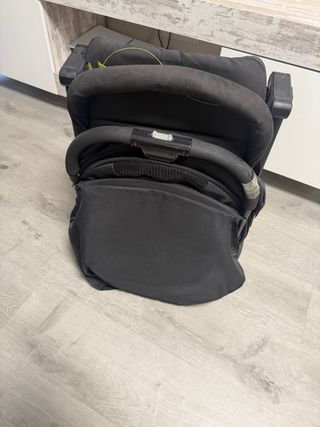 Carro de bebé Asalvo negro plegable