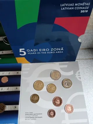 Lituania y Letonia 8 valores 2019 y 2020