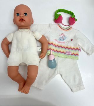 Baby Anabel con biberón