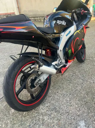 Moto Aprilia 49cc EN BUEN ESTADO
