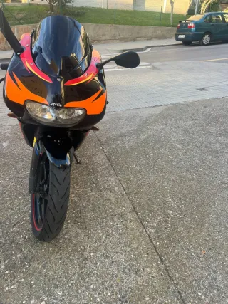 Moto Aprilia 49cc EN BUEN ESTADO